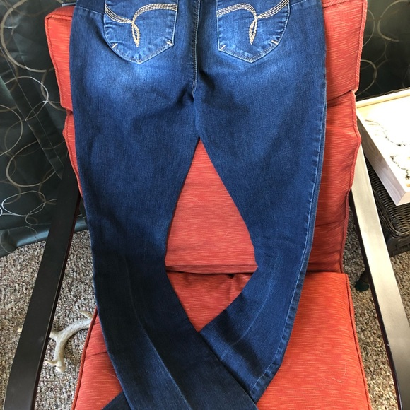 YMI jeans - Picture 6 of 6